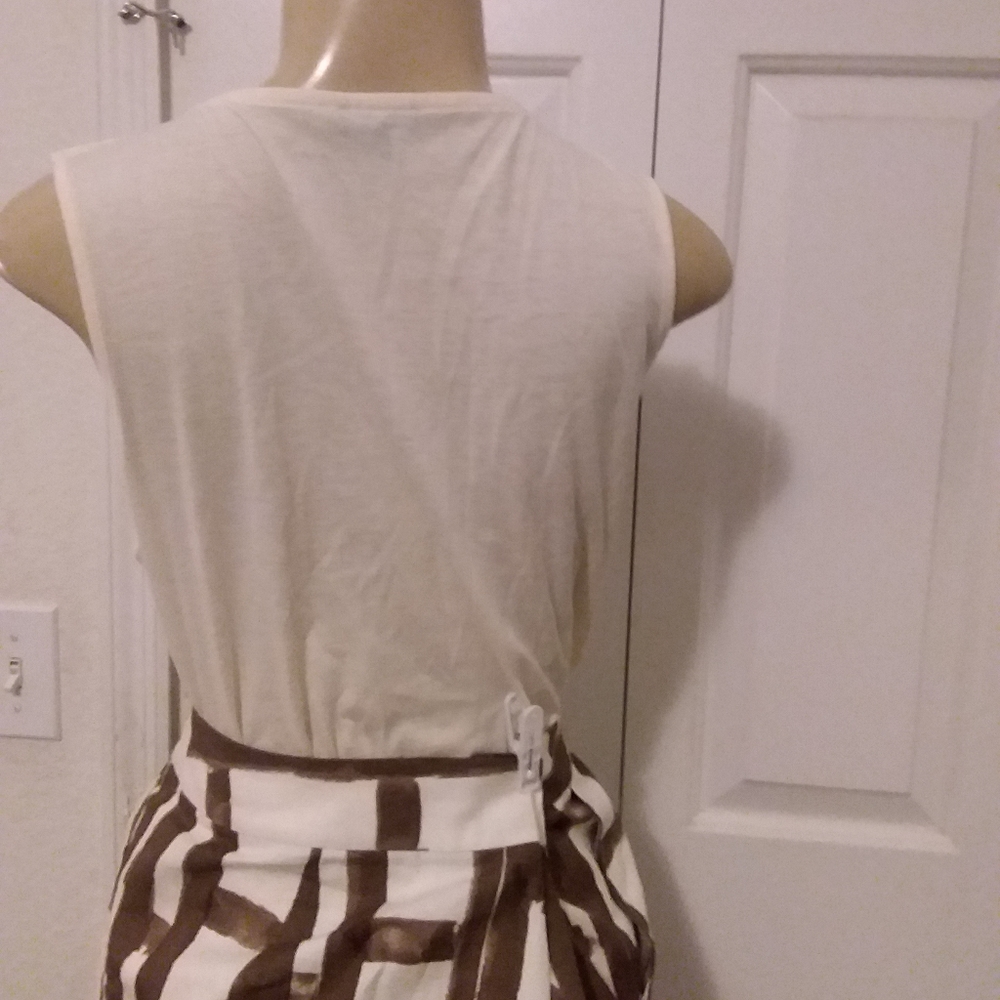 Banana Republic wrapped skirt - Picture 14 of 14